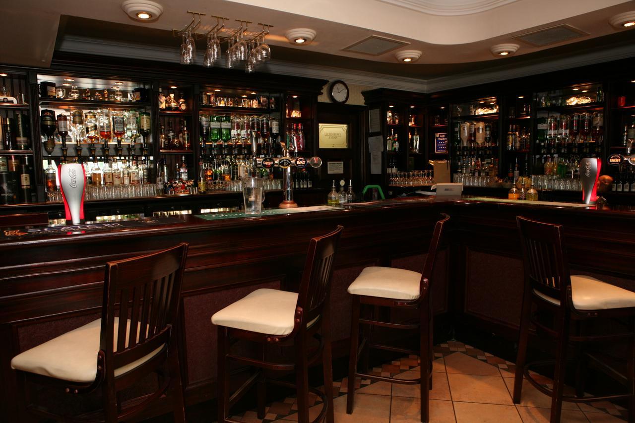באלוך The Waterhouse Inn מראה חיצוני תמונה